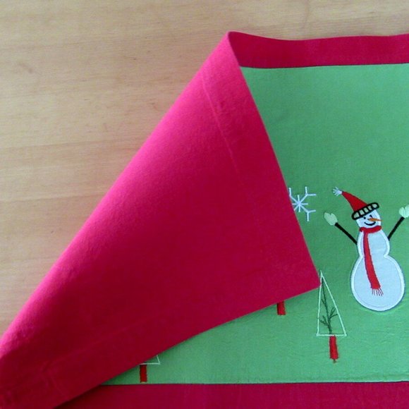 Red & green Christmas appliqued & embroidered placements 3 Snowmen - set of 4 - Picture 8 of 10